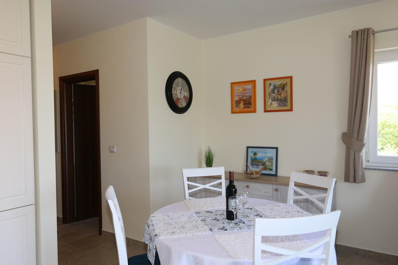 Apartment Soline Cove Esterno foto